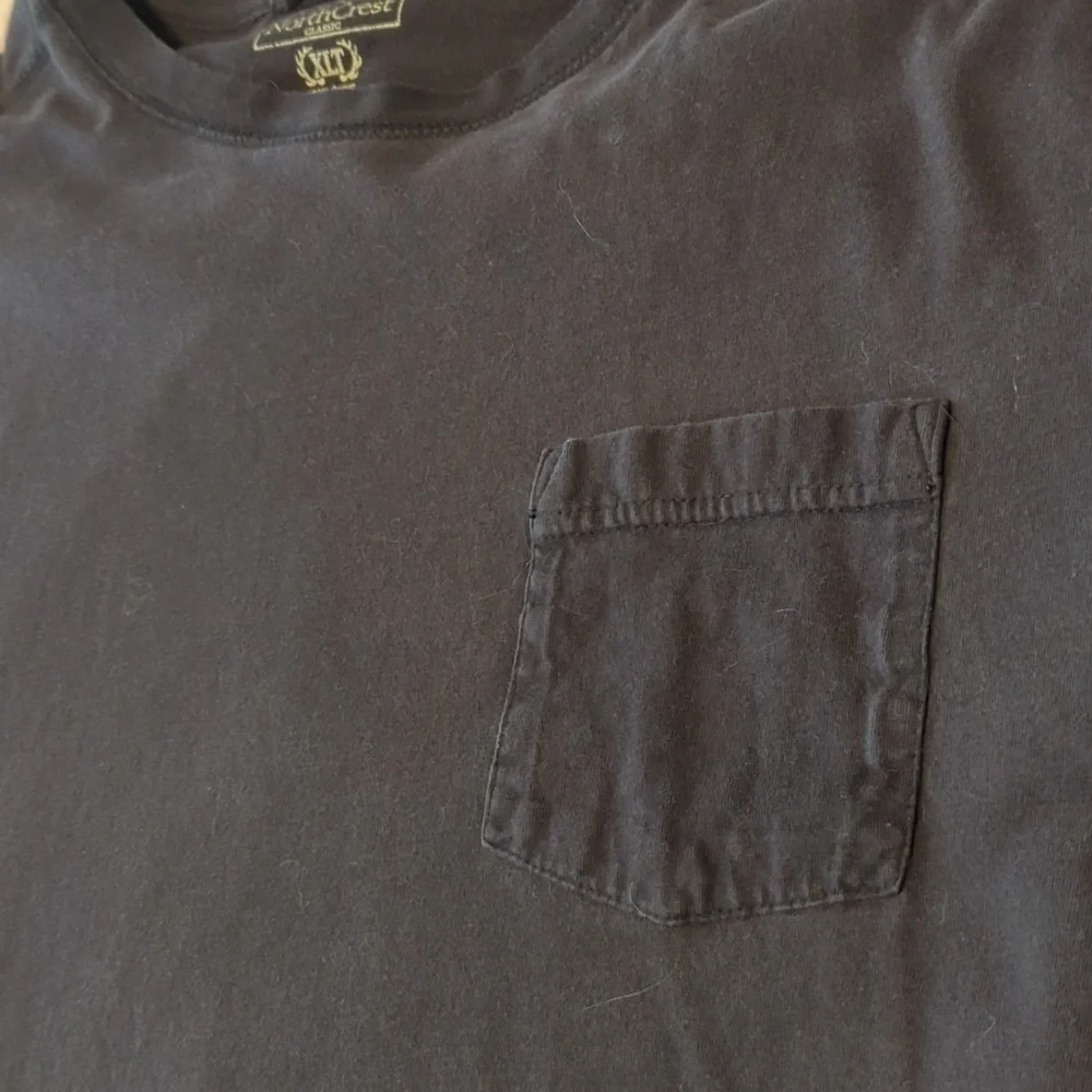 Long sleeve tee with pocket size 1X tall - Picture 2 of 3